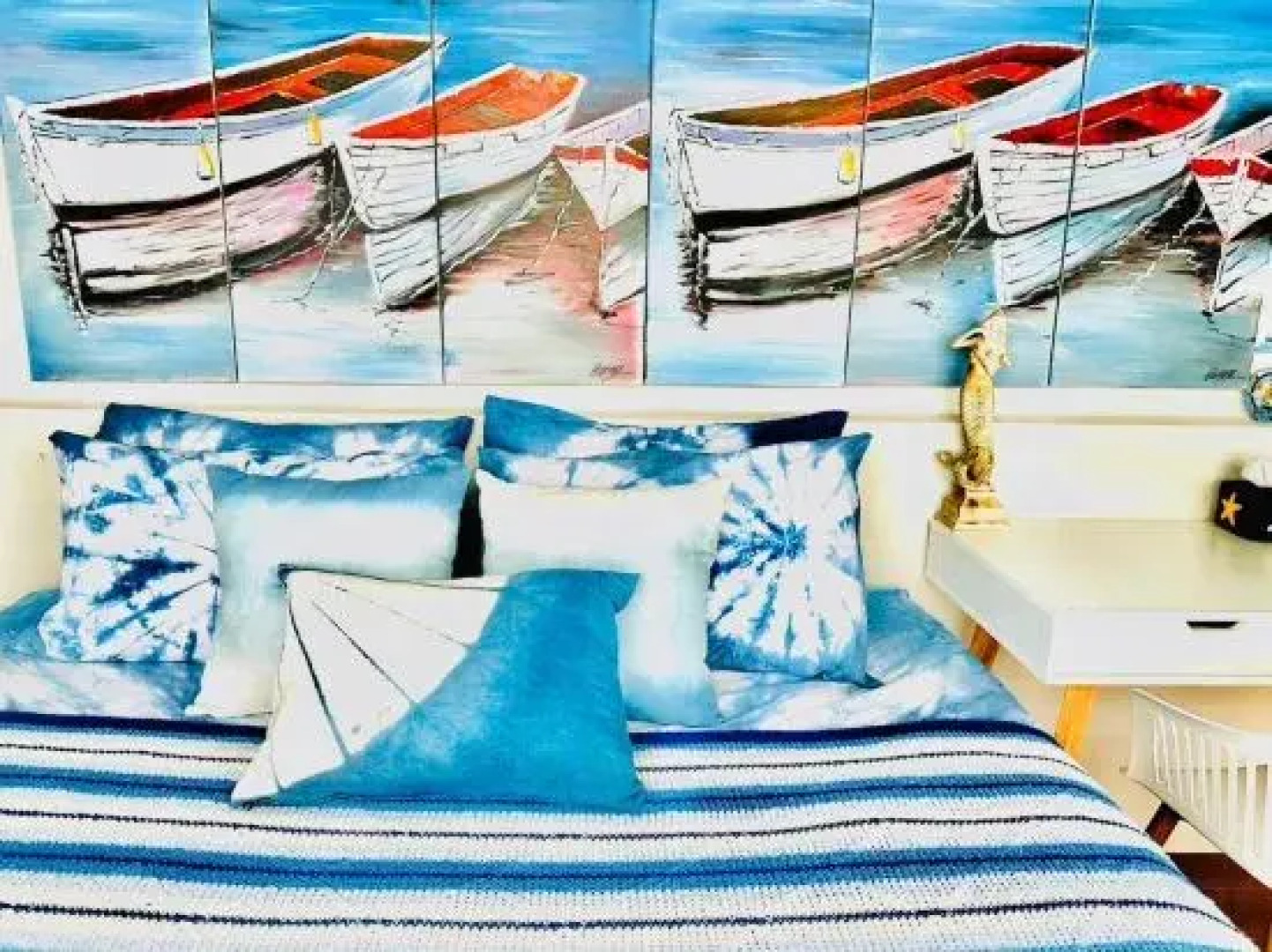 Hello Banchuen Beach