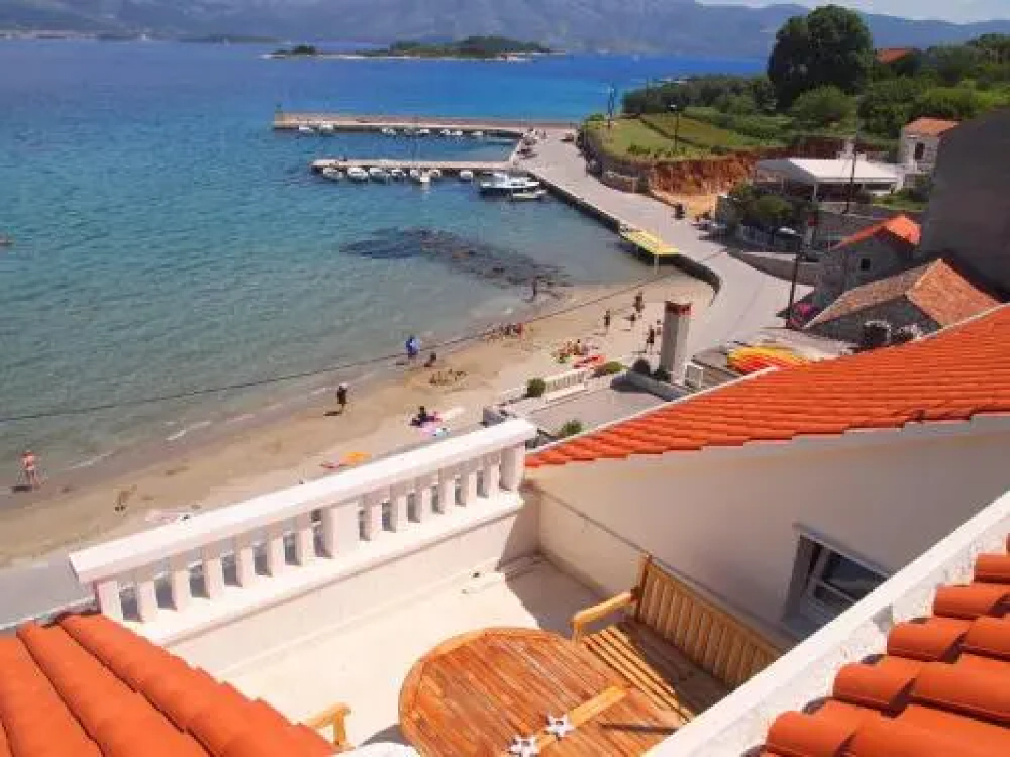 Apartments Lumbarda Beach