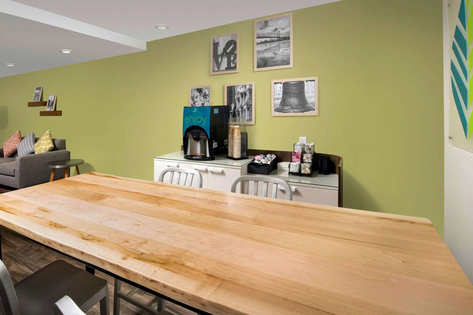 WoodSpring Suites Cherry Hill