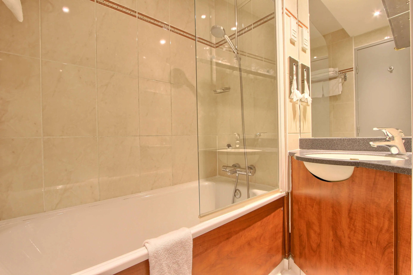 Отель Hotel Inn Design Paris Porte de Saint-Ouen