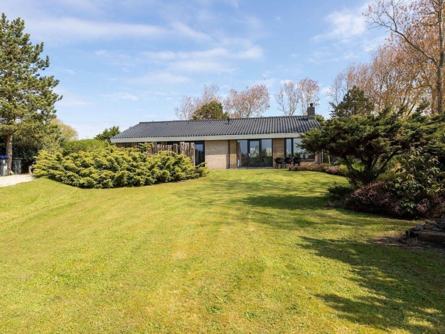 Holiday Home With Covered Porch and Sauna