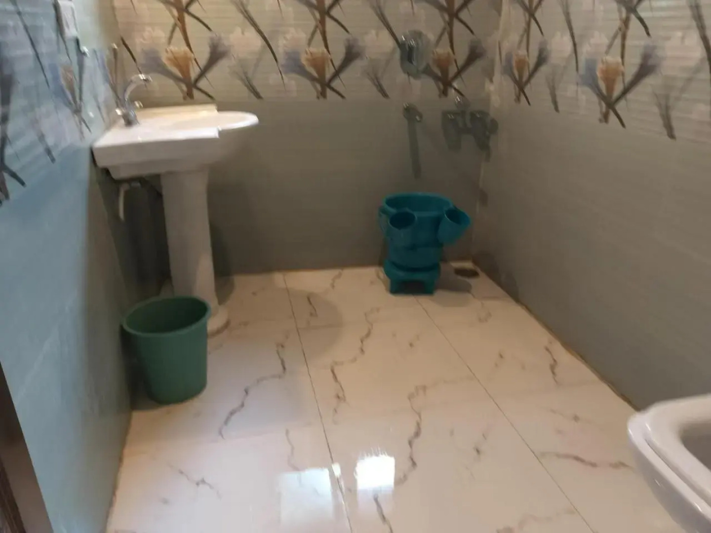 Sky Light Guest House