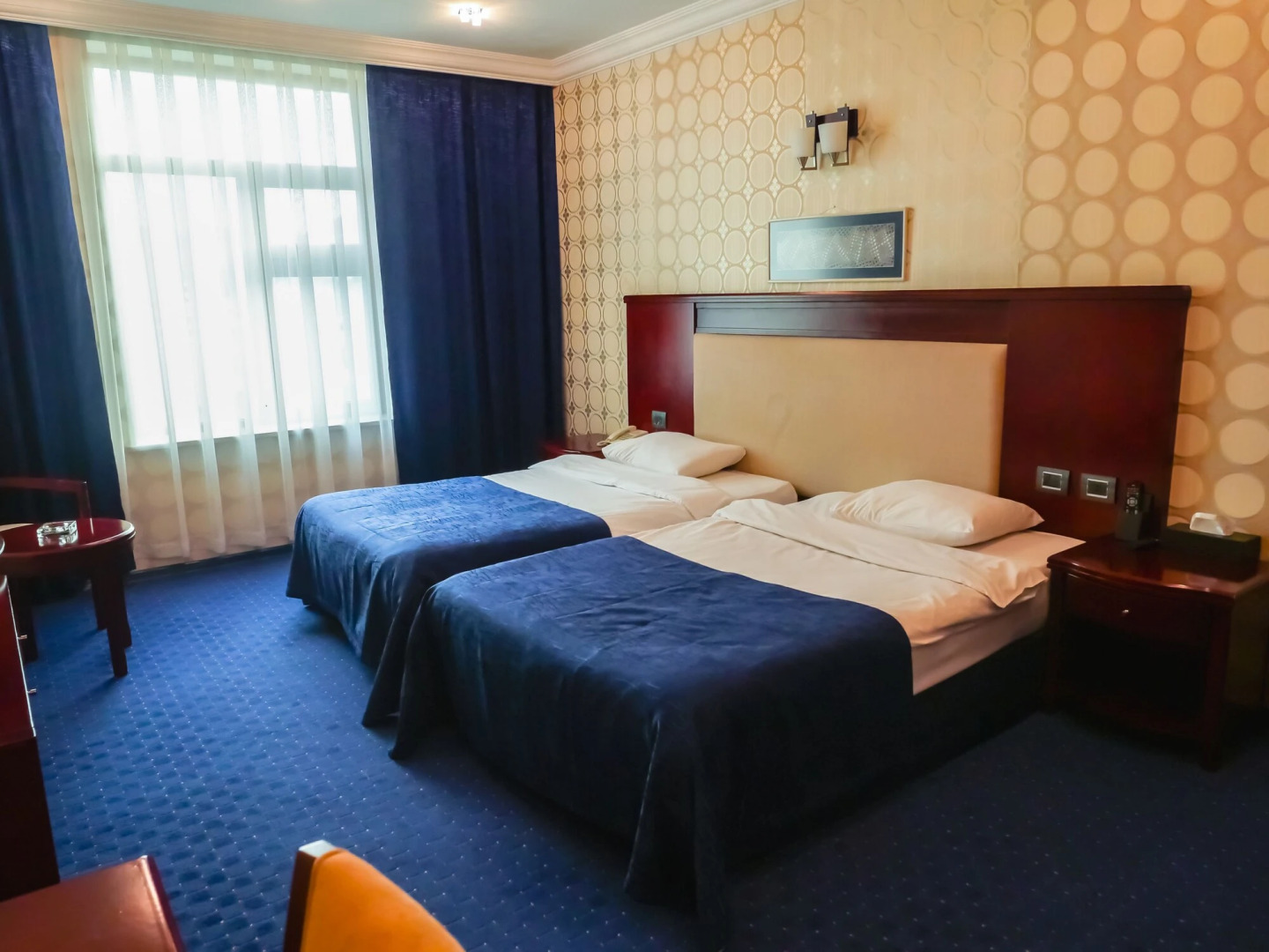 Отель Монолит Плаза