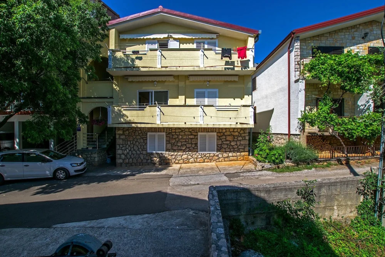 Apartments Danijel-in the Centre of Starigrad