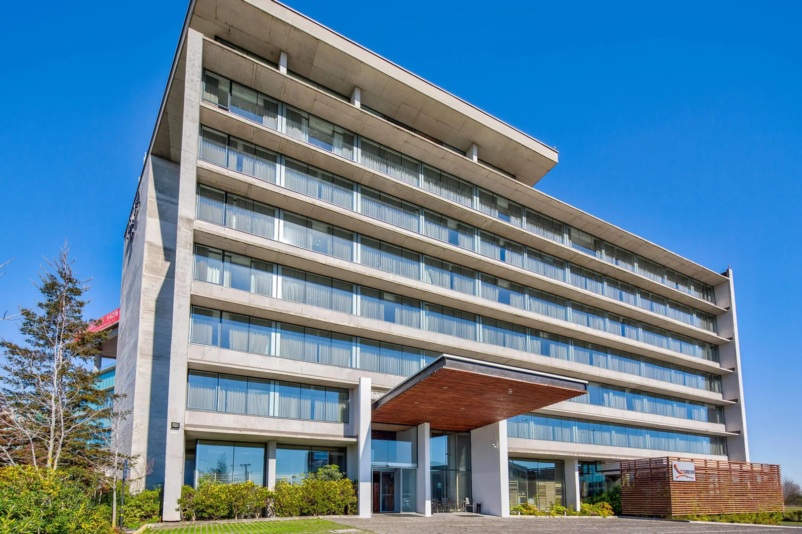 Wyndham Concepcion Pettra