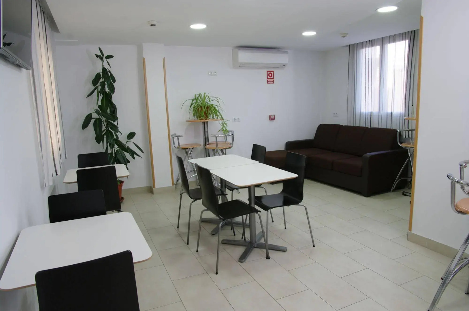 Hotel Barajas Plaza Madrid