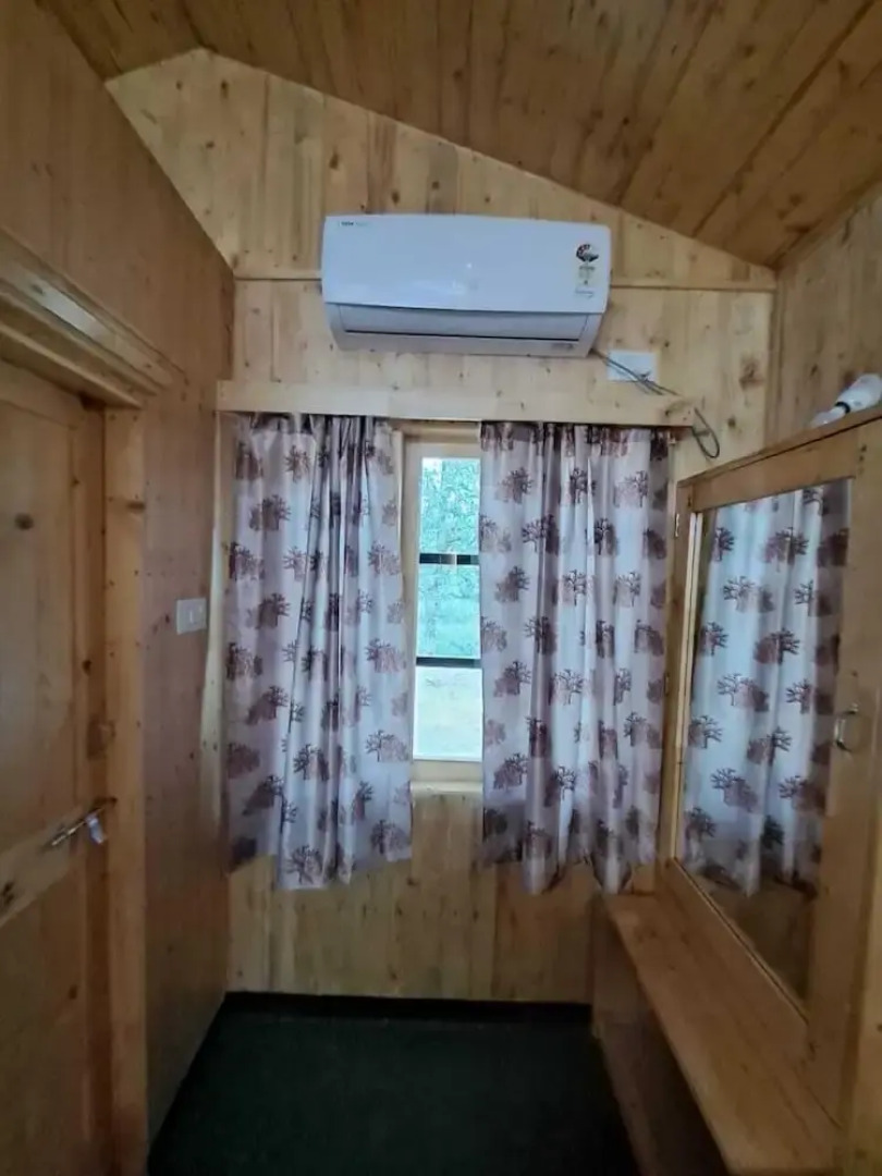 Cheetah Farms Jungle Stay