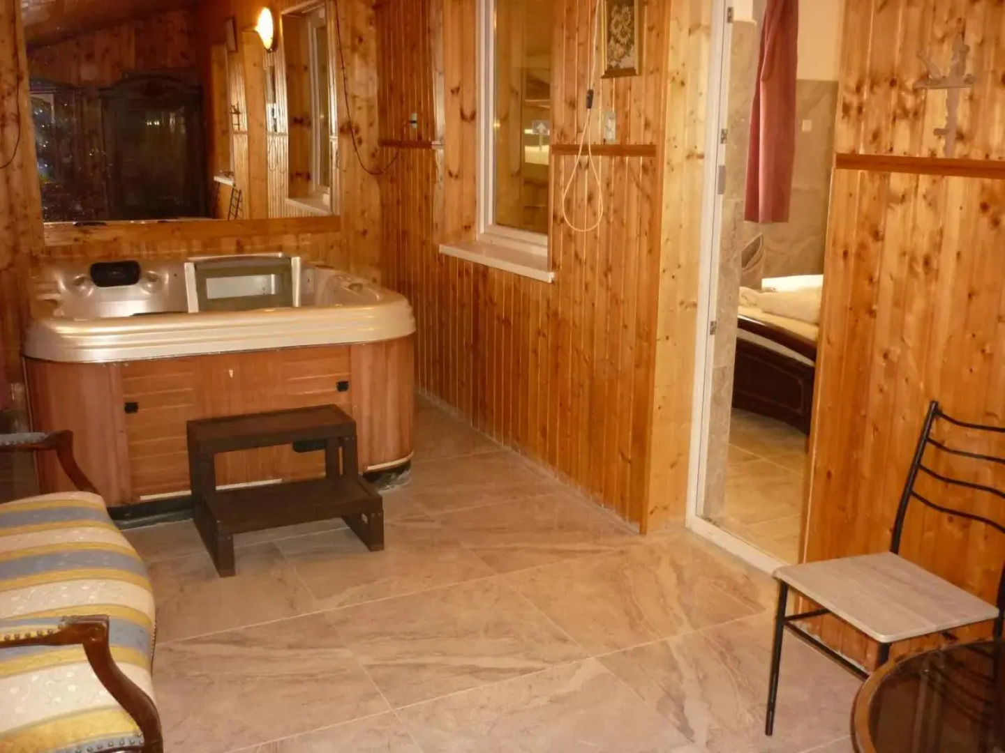 R1 Rolléder Apartman-ház