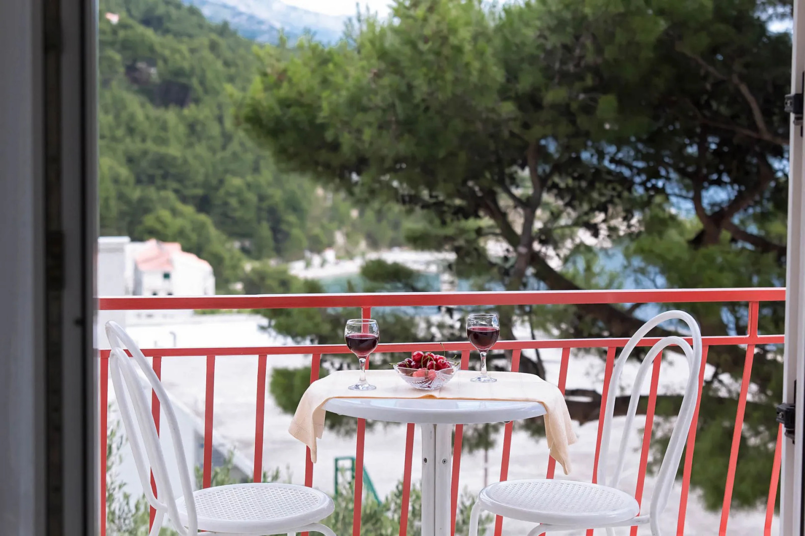 Apartment Rozari - family friendly & sea view: A1-Ivana  Brela, Riviera Makarska