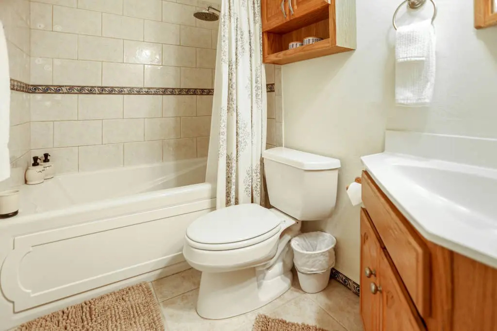 HOLT - Glorious & Rugged Heart of Aspen Studio