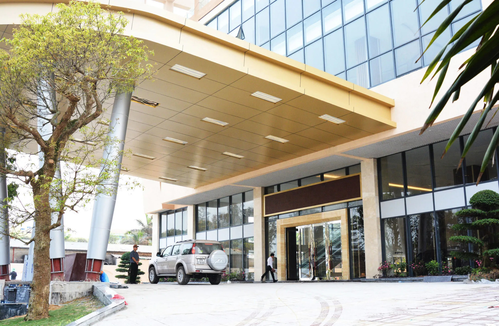 Muong Thanh Grand Cua Lo Hotel