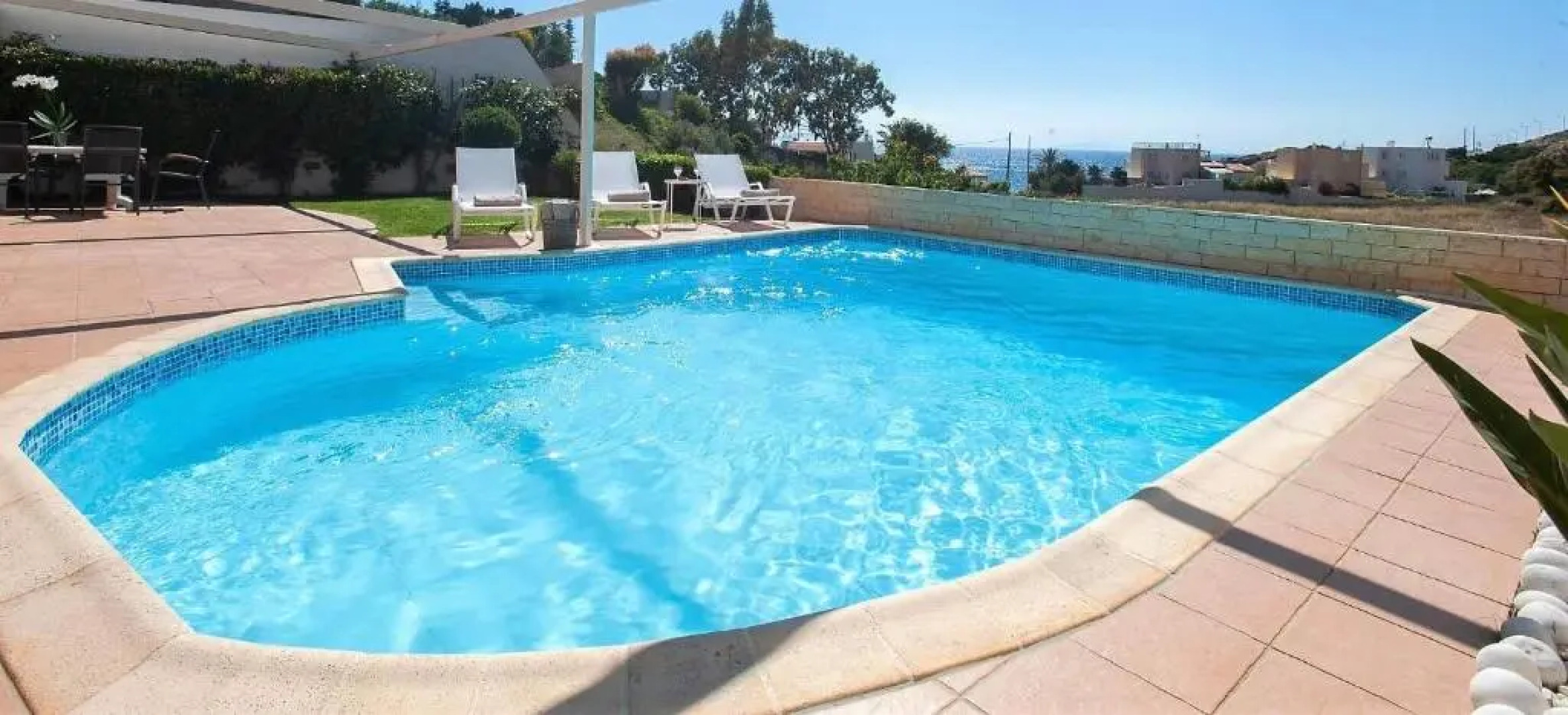 Holiday villa SUNJOY 100m. from the beach.