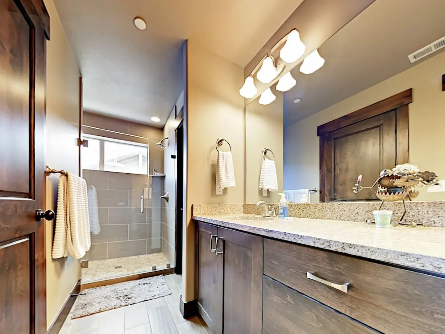 West Abigail - 4 Br Townhouse