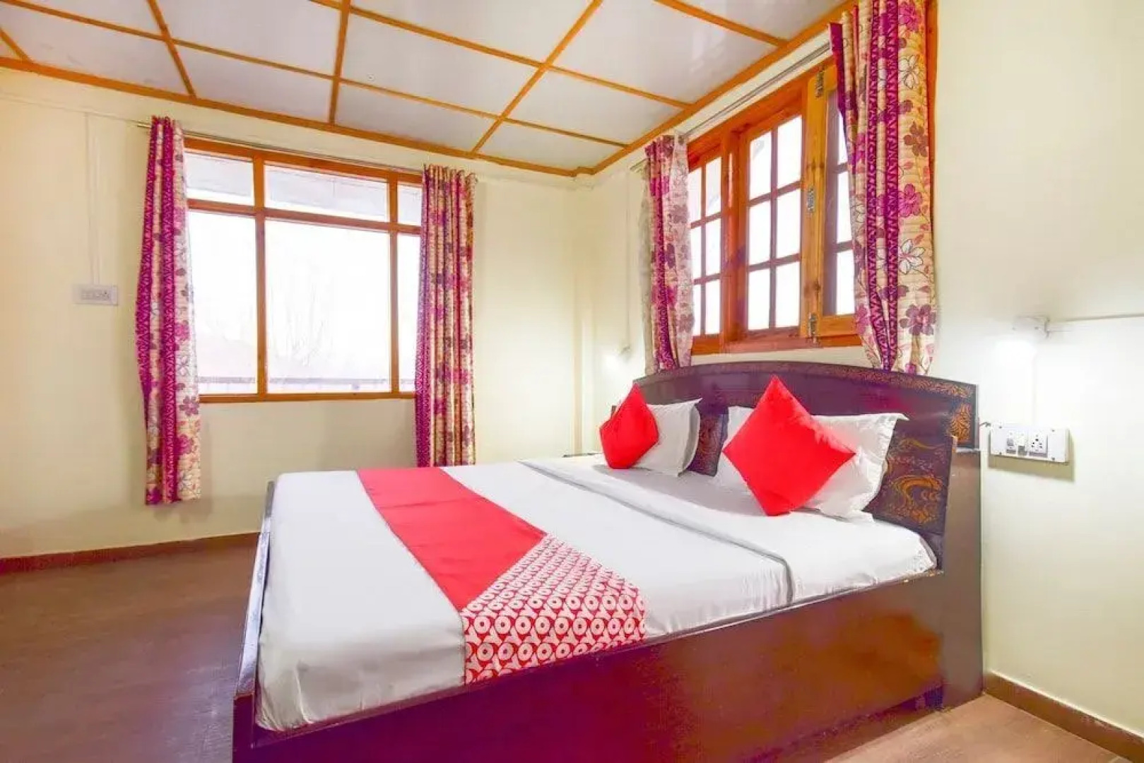 The Roam Way By OYO Rooms