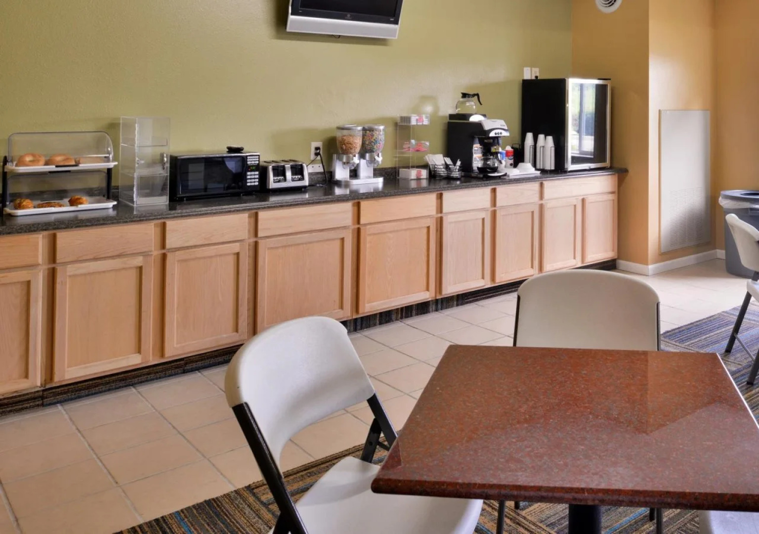 Baymont by Wyndham Kingdom City