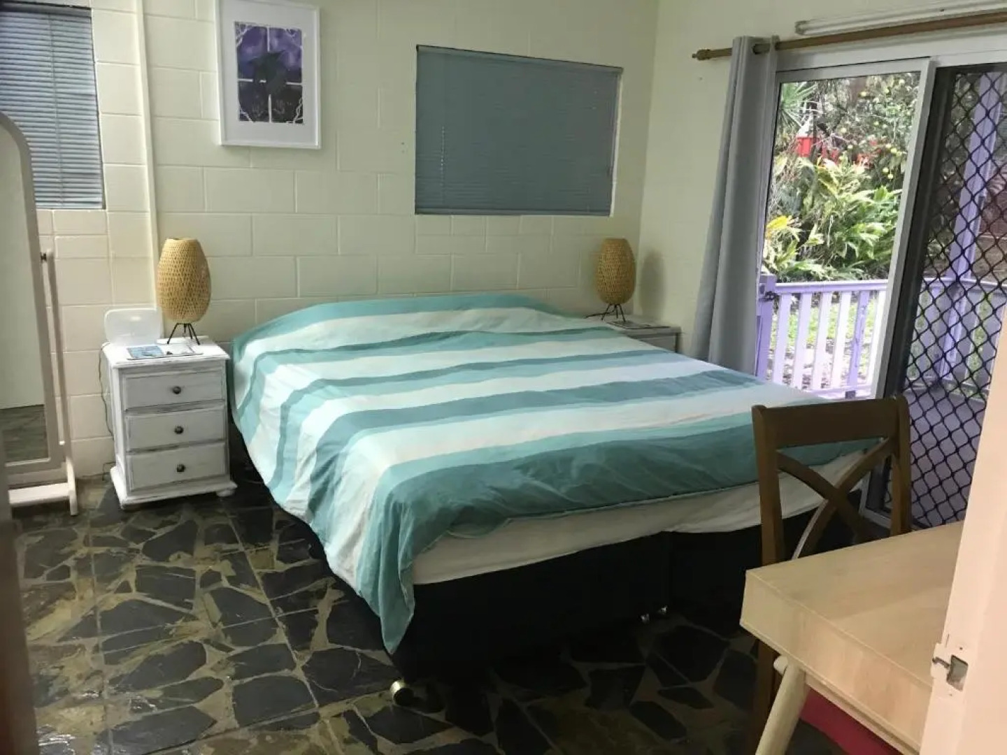 Royal Palm Cottage, Entire two bedroom 2 bathroom house with Pool