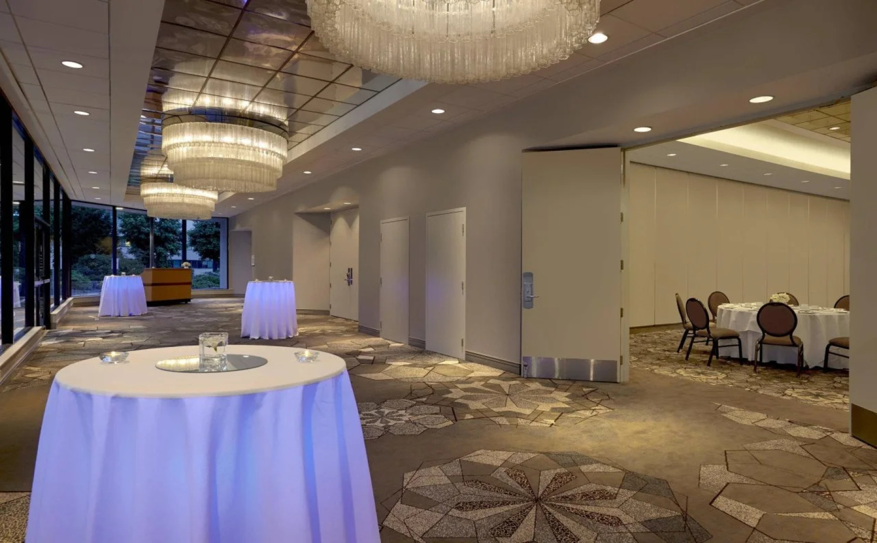 Sheraton Vancouver Guildford Hotel