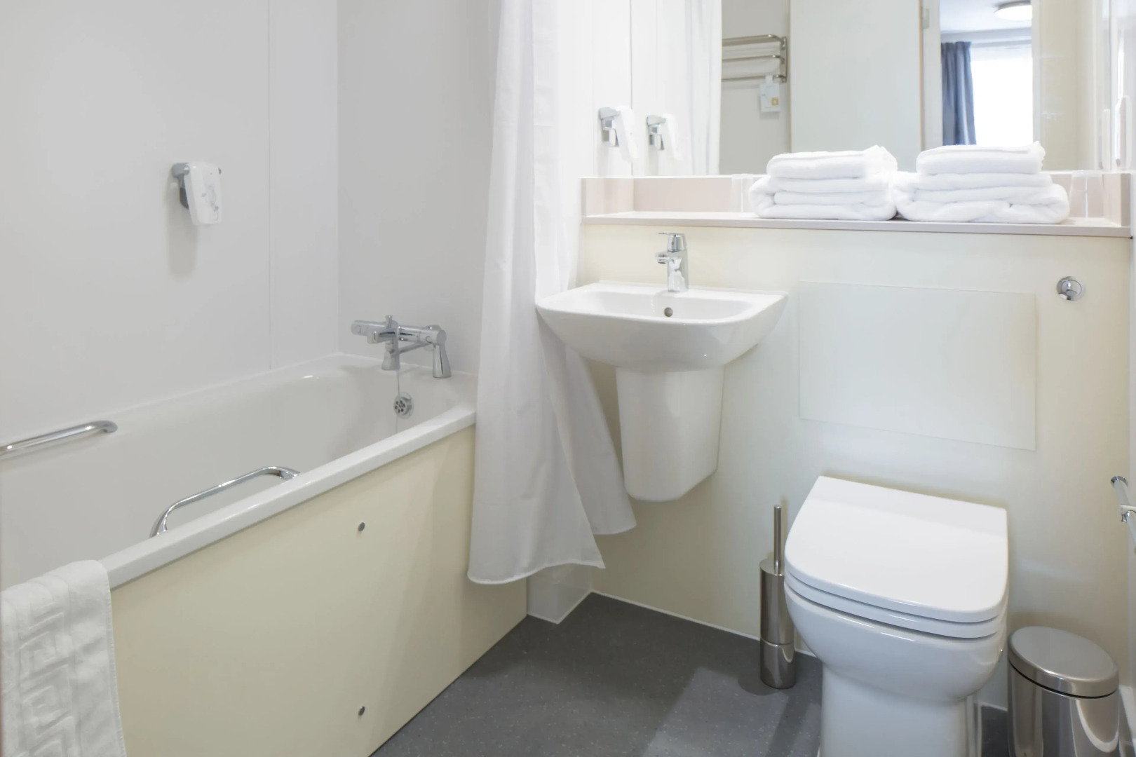 Paisley Pear, Brackley by Marston's Inns