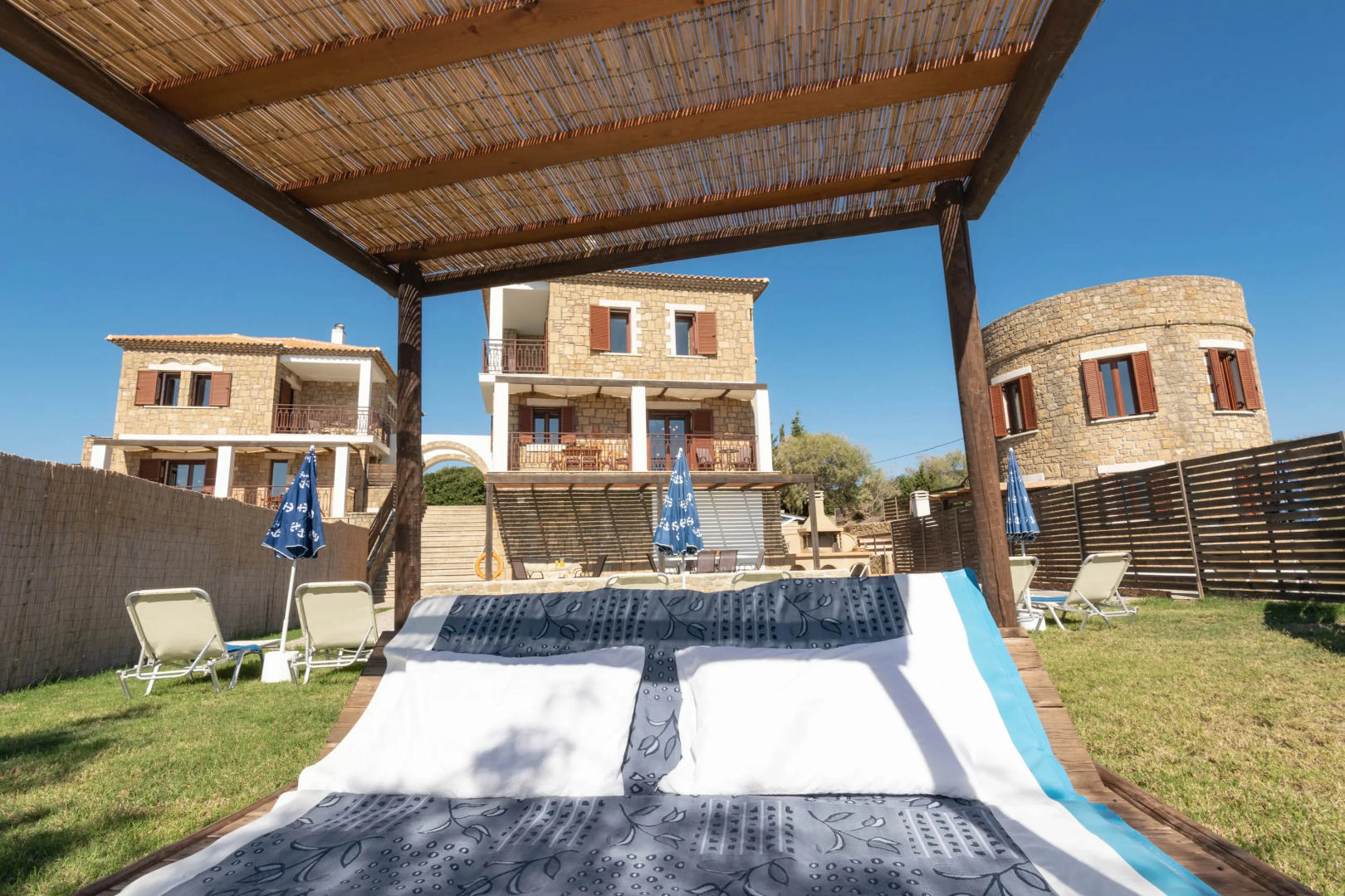 Armonia Houses