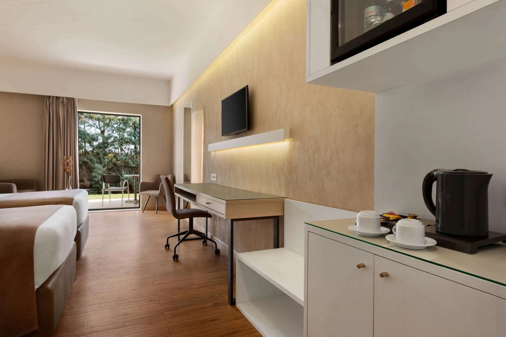 Ramada Plaza by Wyndham Thraki