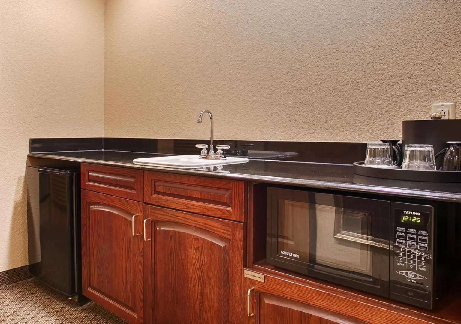 Best Western Premier Bridgewood Resort Hotel