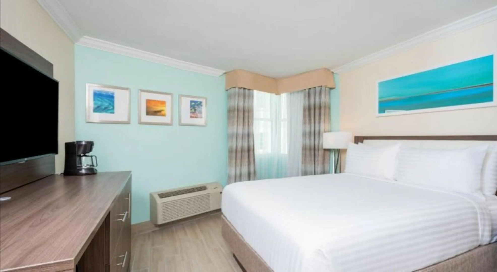 Holiday Inn Express & Suites Nassau by IHG