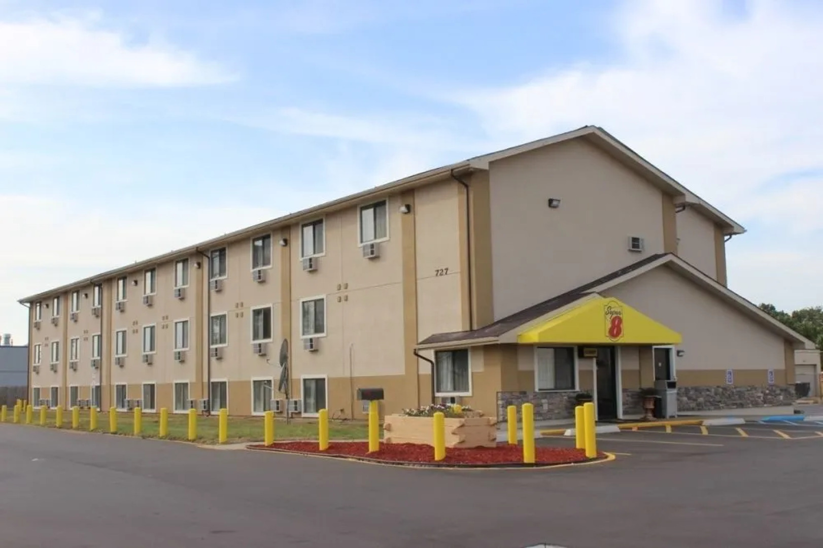 Super 8 by Wyndham Grand Rapids/Wyoming