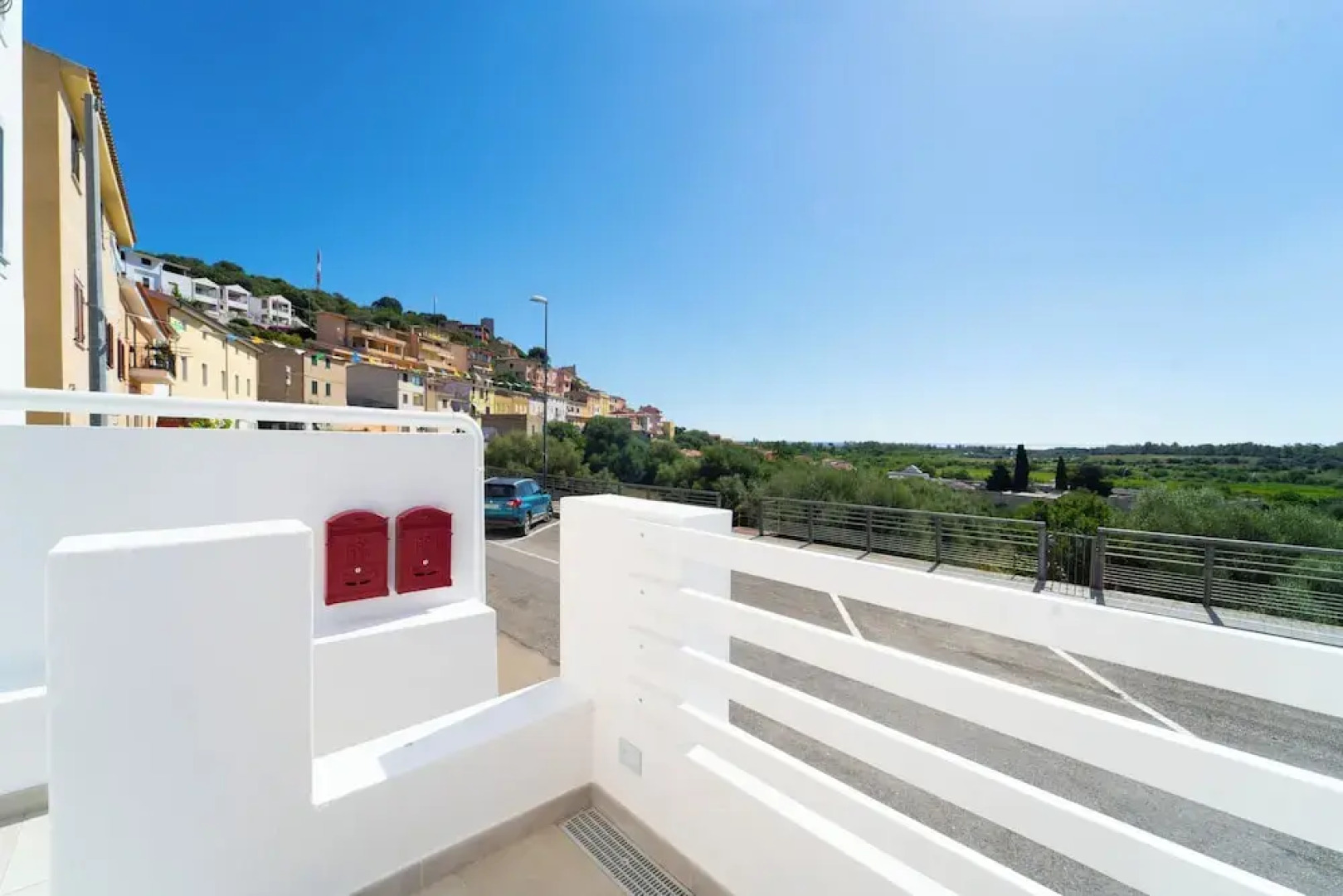 Velis - art & hospitality