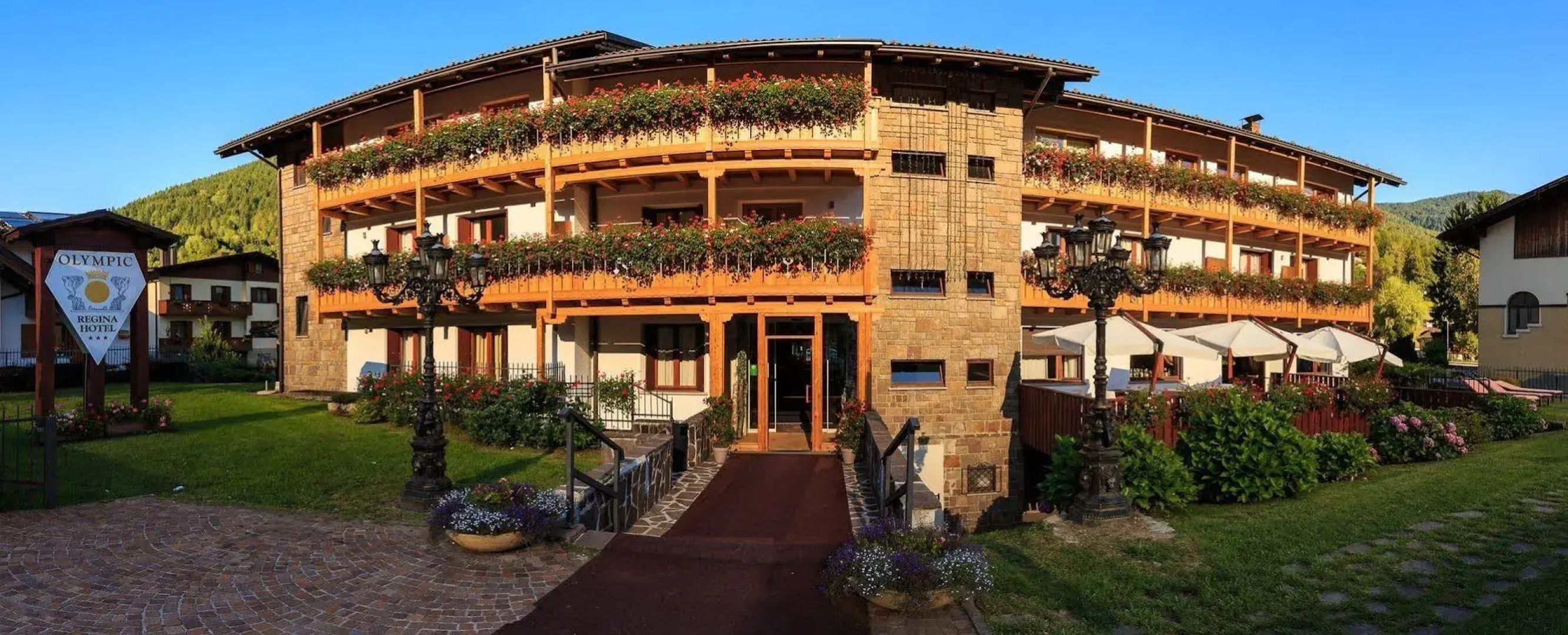 Olympic Regina Hotel