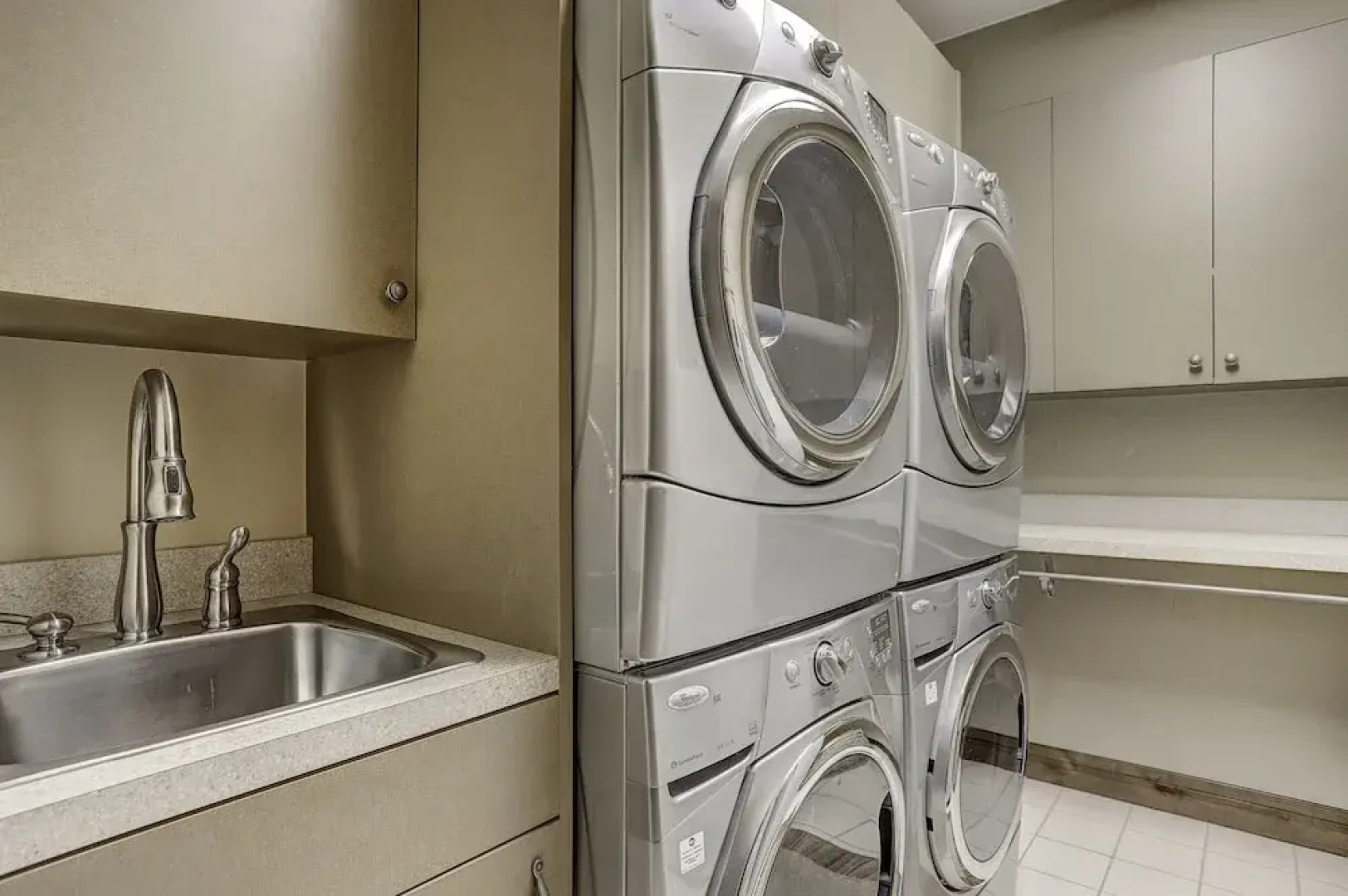 Pines 7 Larkspur - 6 Br Townhouse