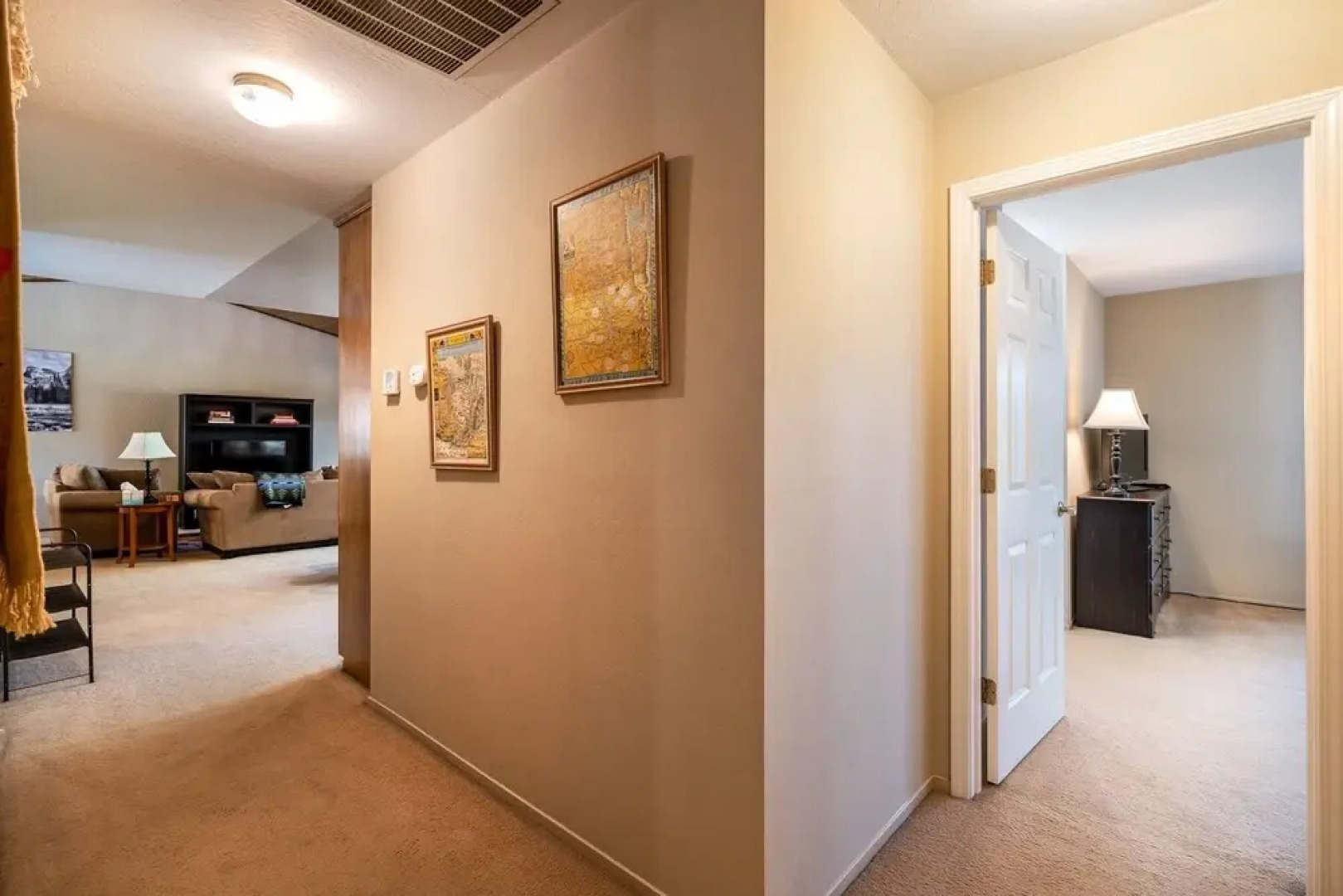 Wolf Den - Check out the Beach, Country Club, Golf Course Enjoy the Wifi, Central Heat and Air Conditioning. Near Yosemite by Redawning