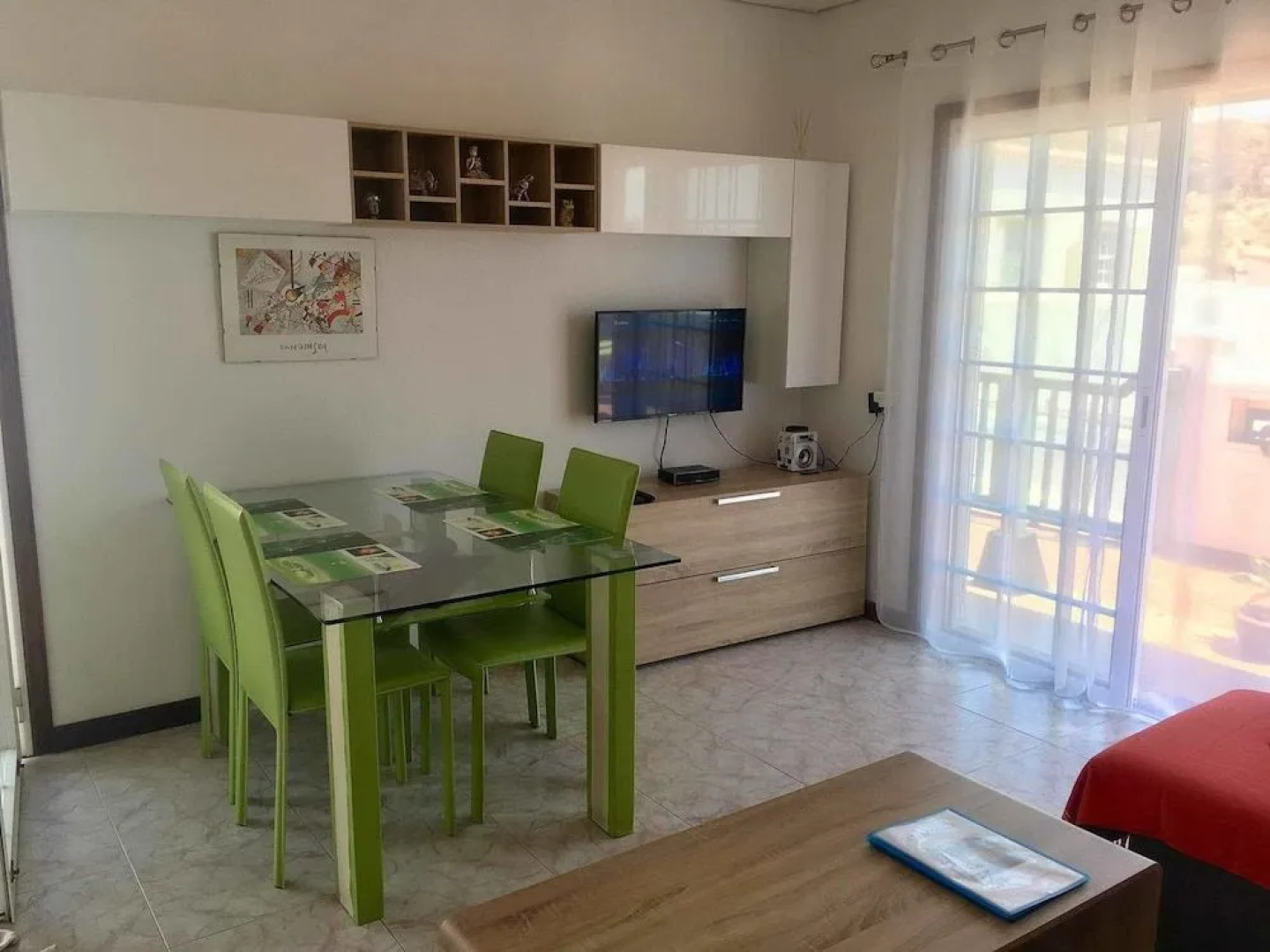 La Casa del Sol, Abades