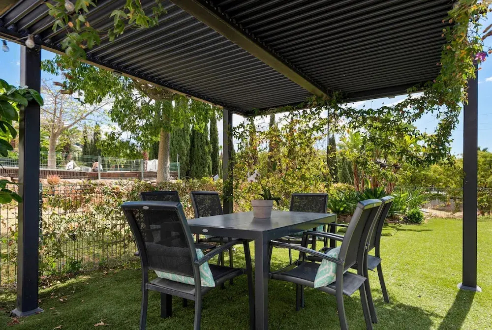 El Higueron Townhouse With Private Pool by Costarentals - Ref 252