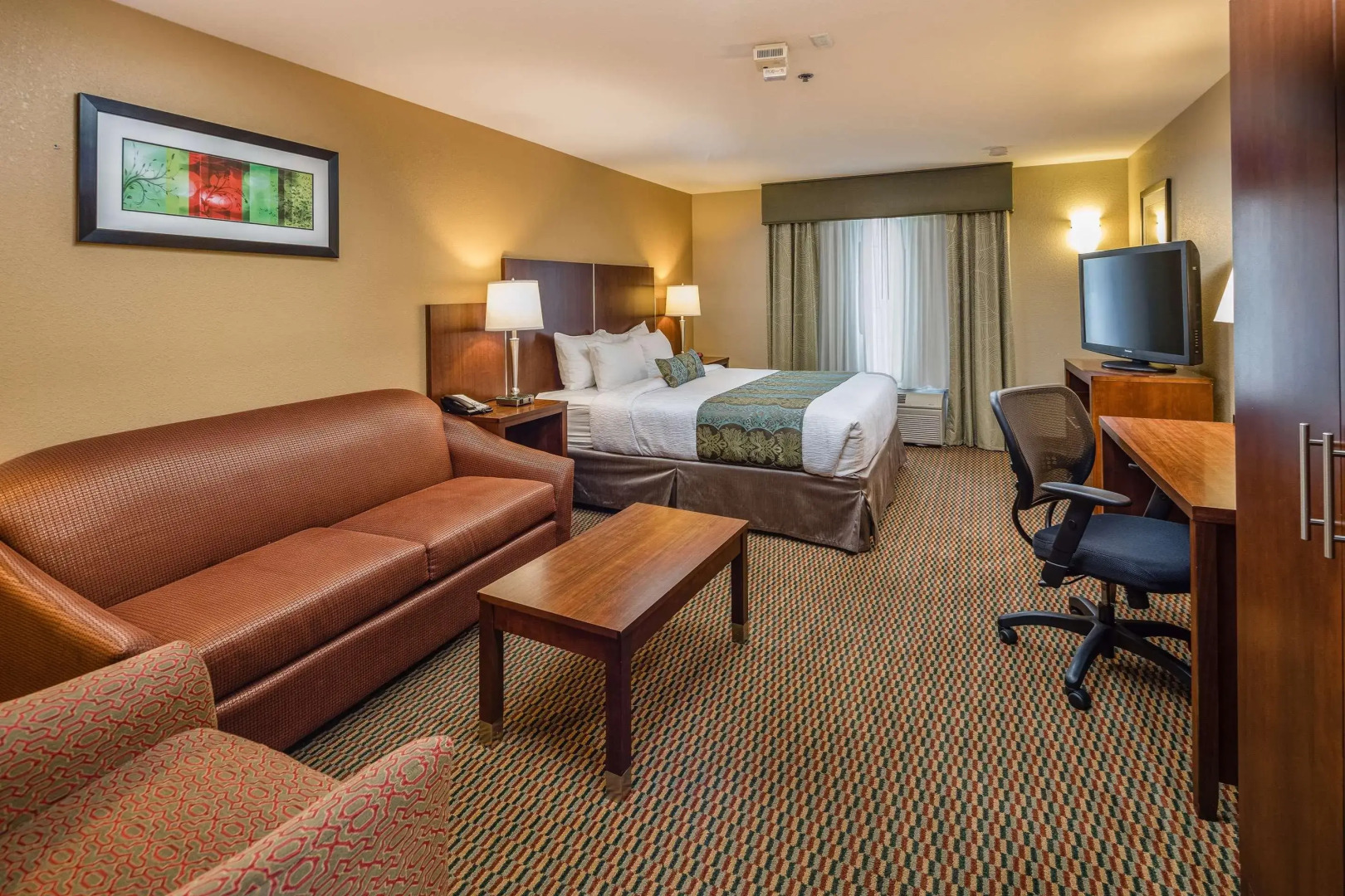 Best Western Airport Inn & Suites