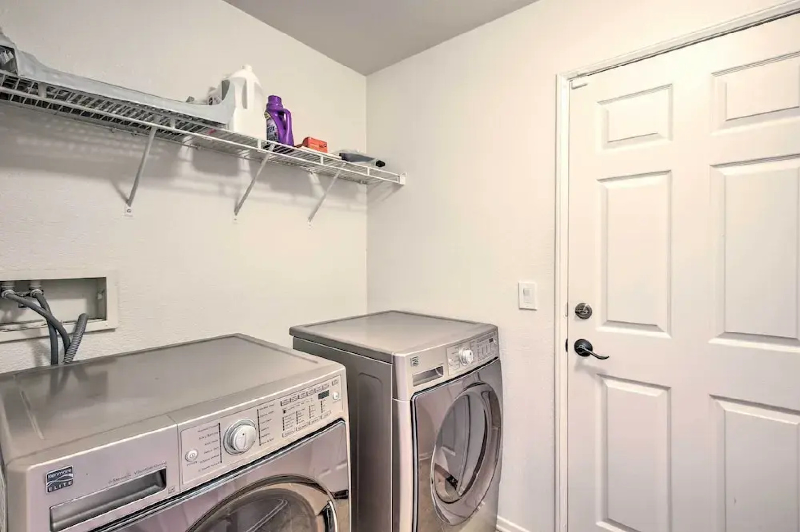 Coachella Retreat: Pool, Near Music Festivals