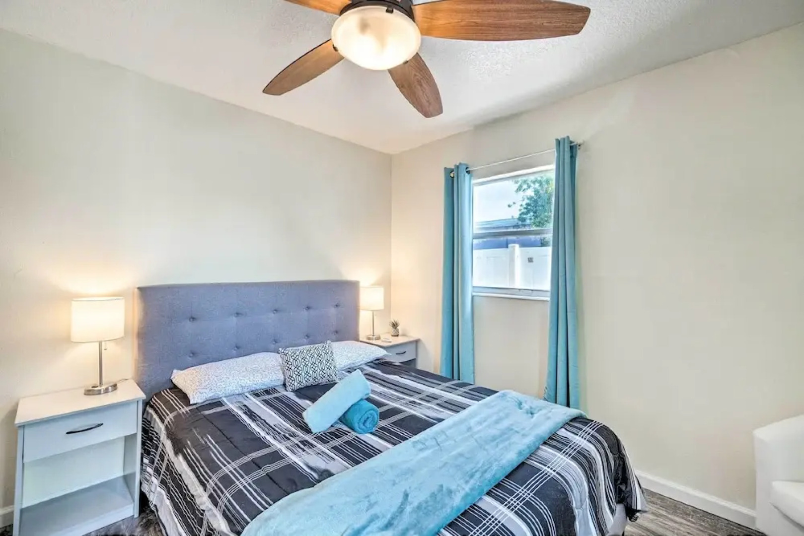 6 Mi to Beach: Bradenton Home w/ Pool & Yard