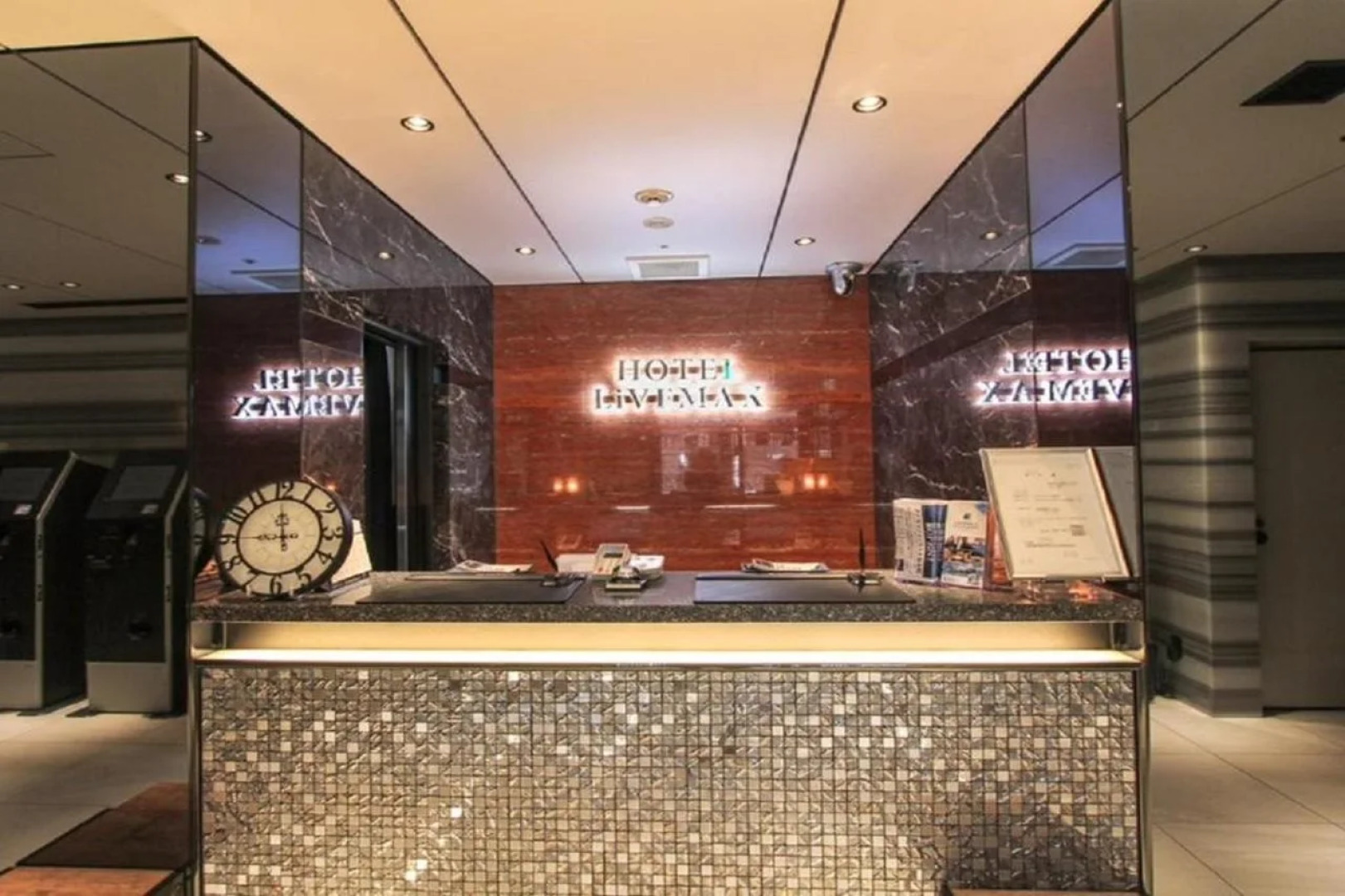 Hotel LiVEMAX Osaka Honmachi