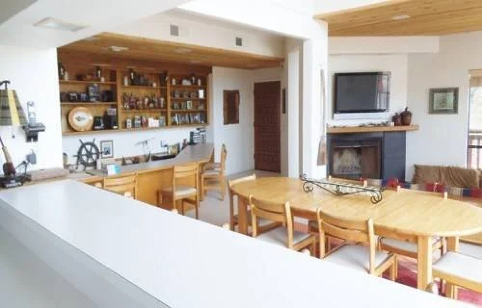 Cois Dara at Lake Nacimiento in Paso Robles Wine Country