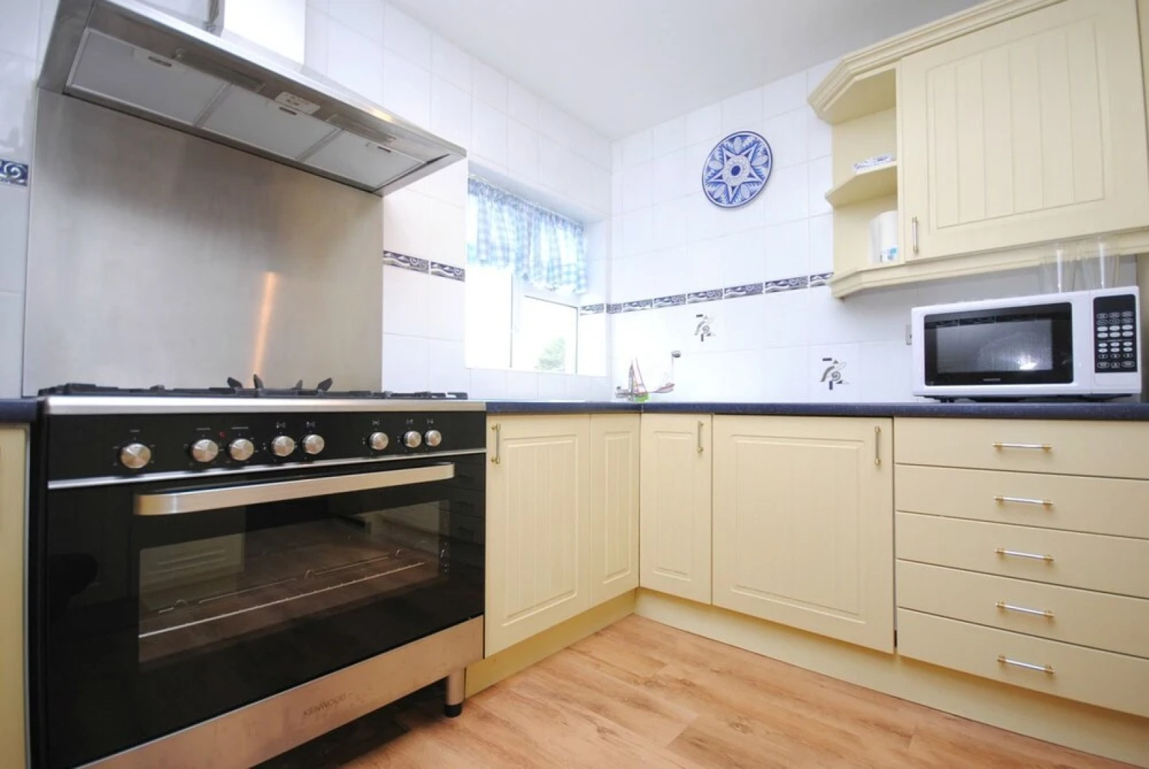 Bankside, Middleton 414804