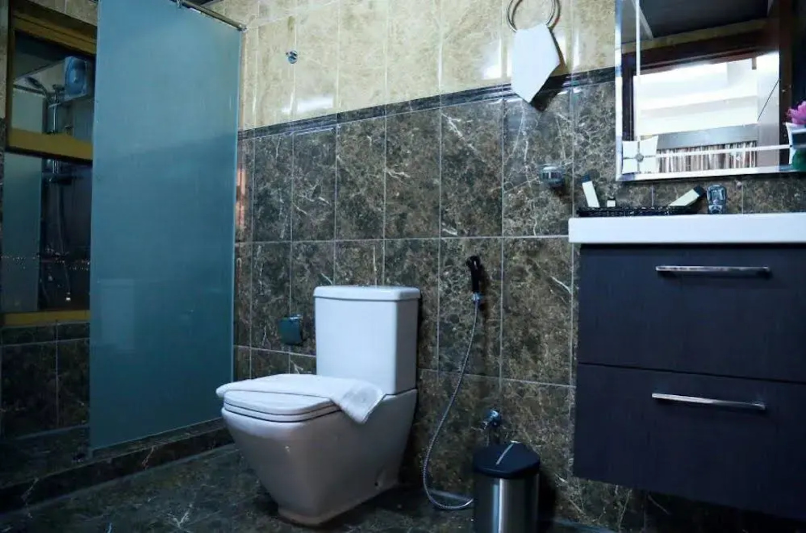 Al Sadarah Hotel Apartments