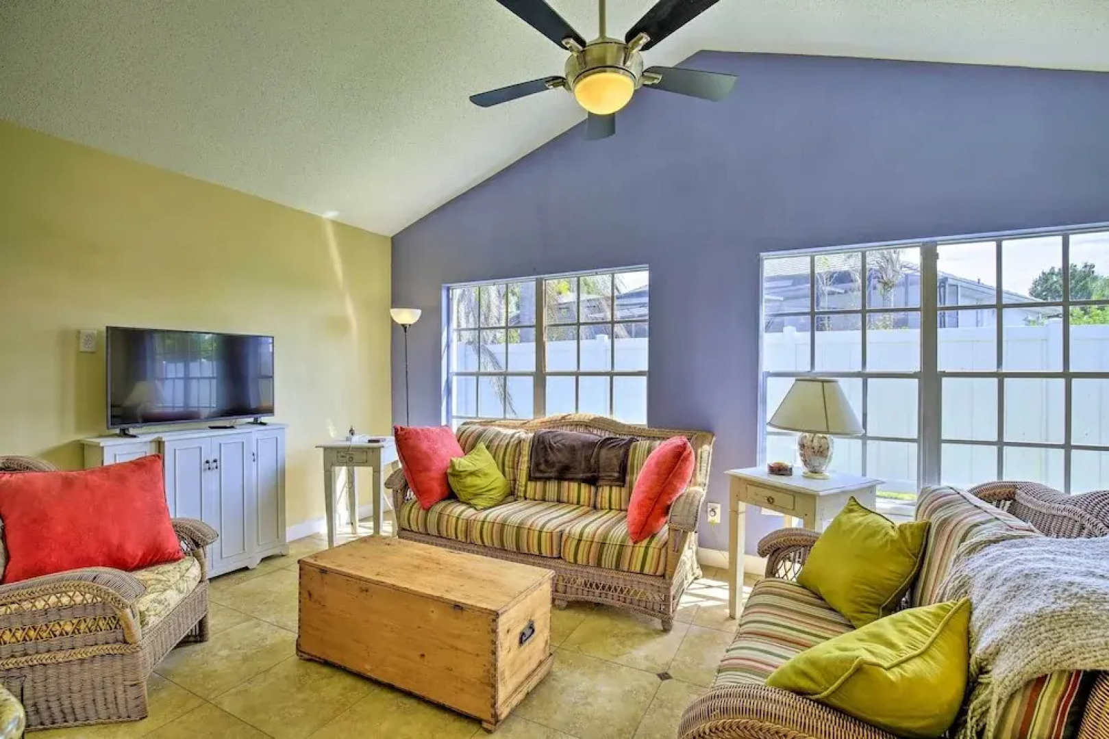 Single-story Home w/ Hot Tub - Pets Welcome!