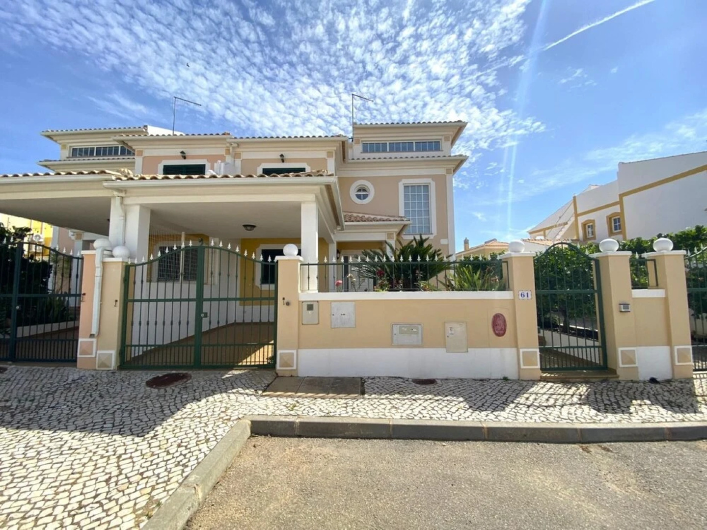 P RA Amazing Villa With Pool by Homing