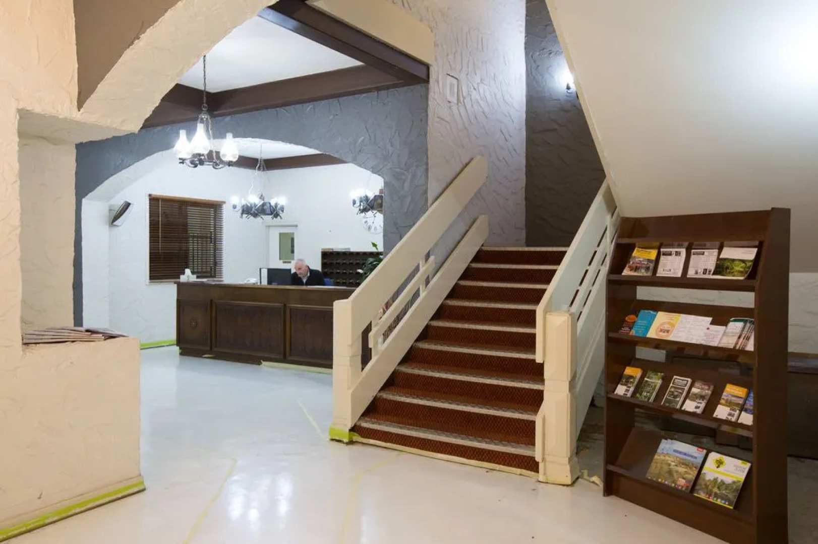 Econo Lodge Hacienda International