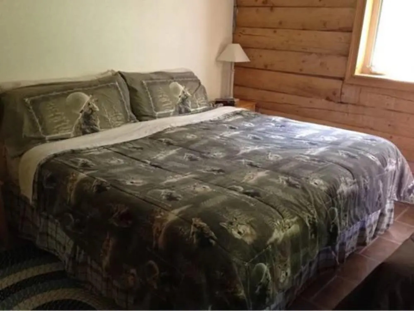 Daniels Lake Lodge B&B