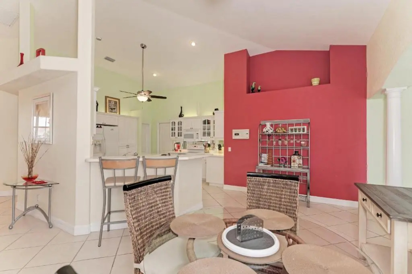 Shangri-La - Private Villa with heated pool and spa - sleeps 6