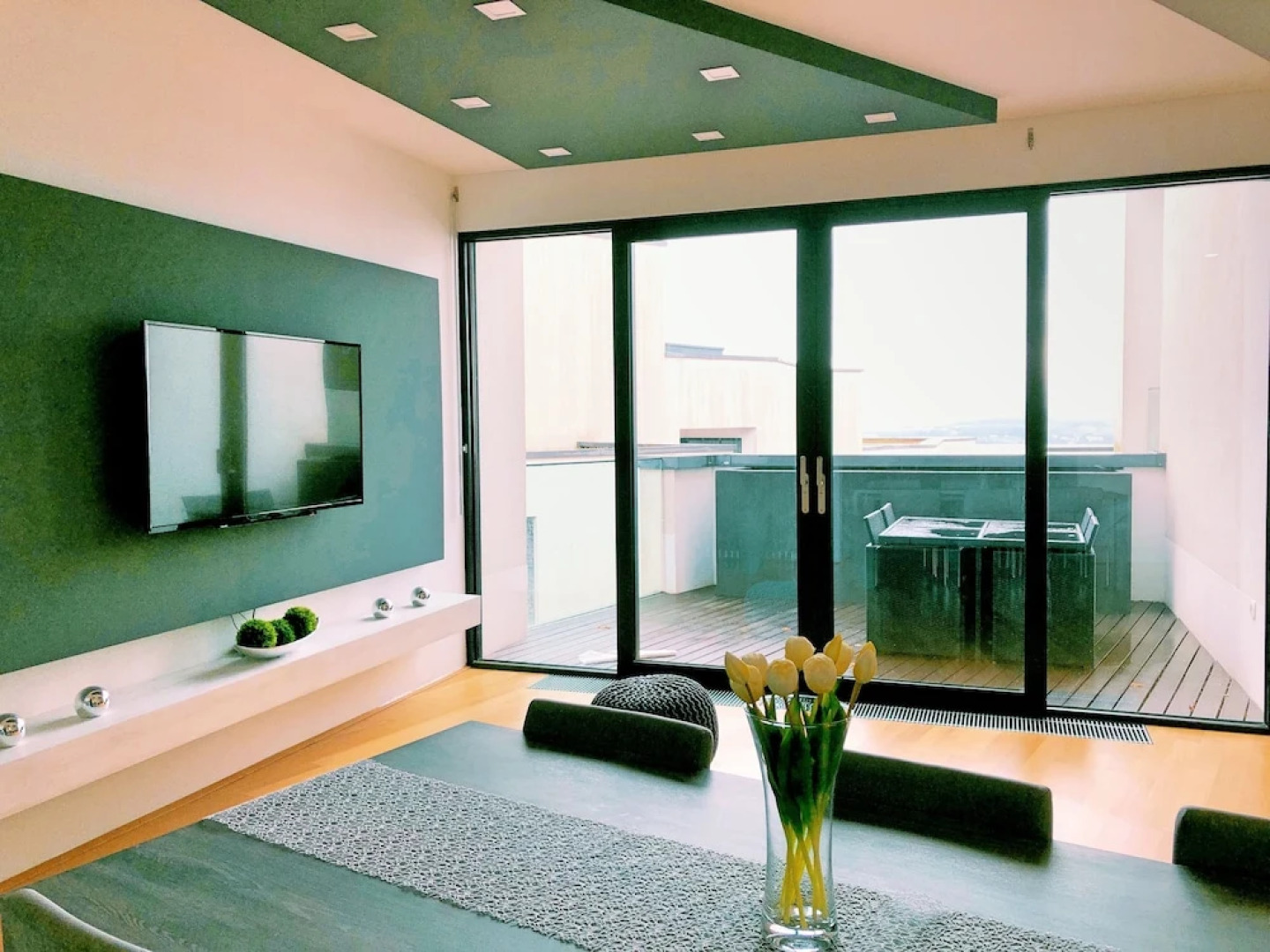 Luxury Sea View Apartment