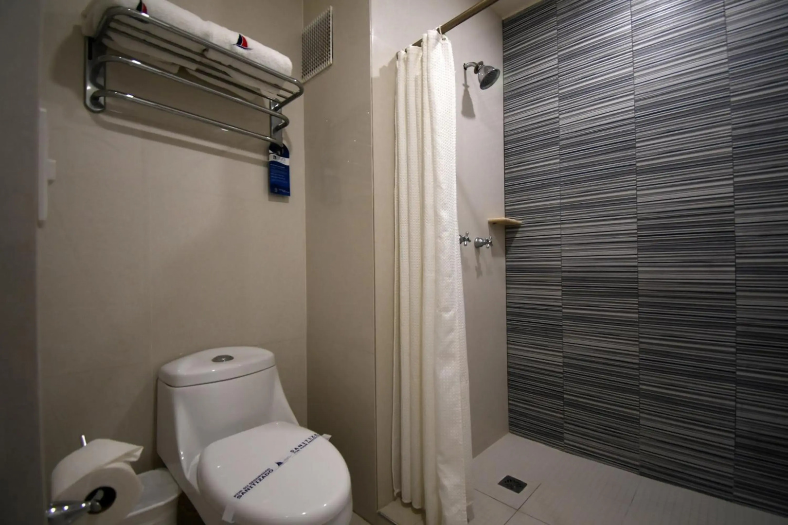 The Westmarine Waterfront Hotel