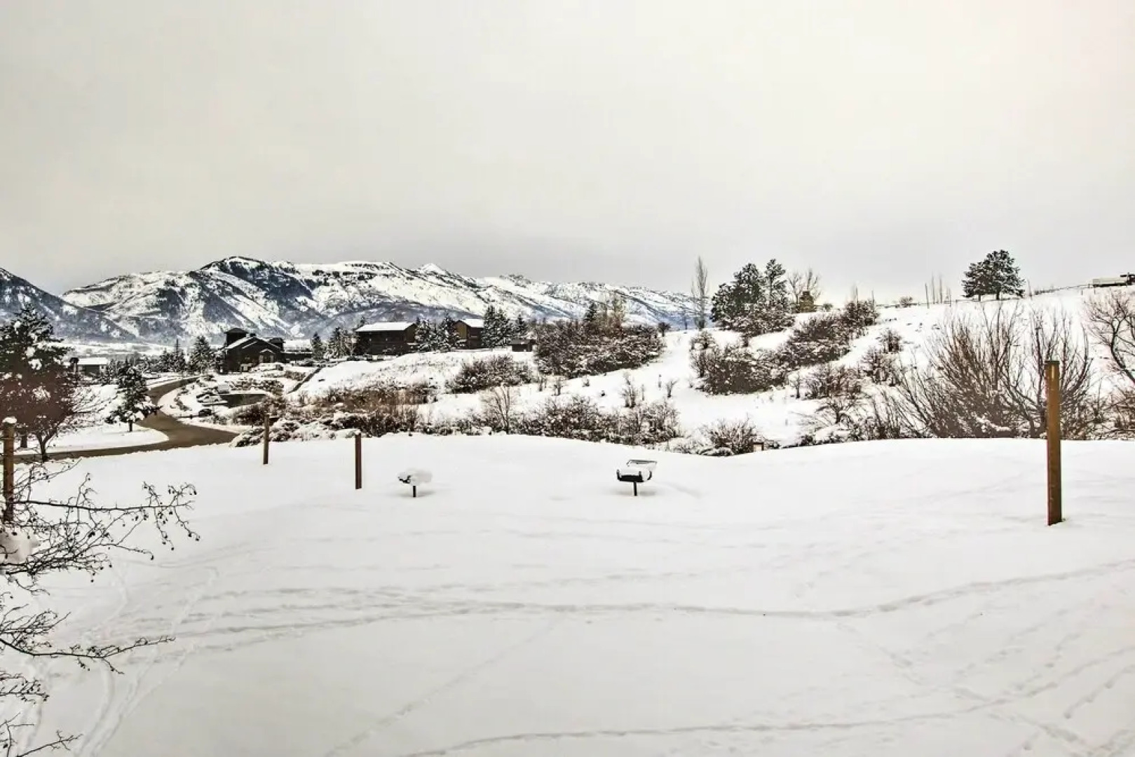 Cozy Eden Condo w/ Mtn Views in Wolf Creek Resort!