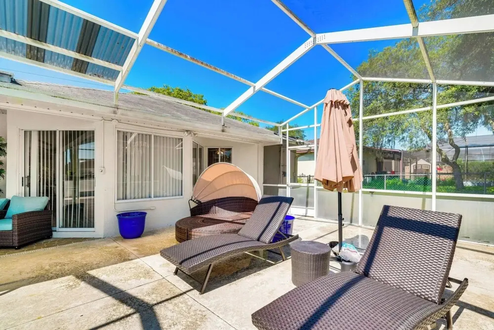 Spring Hill Home: Heated Pool, 9 Mi to Beach!
