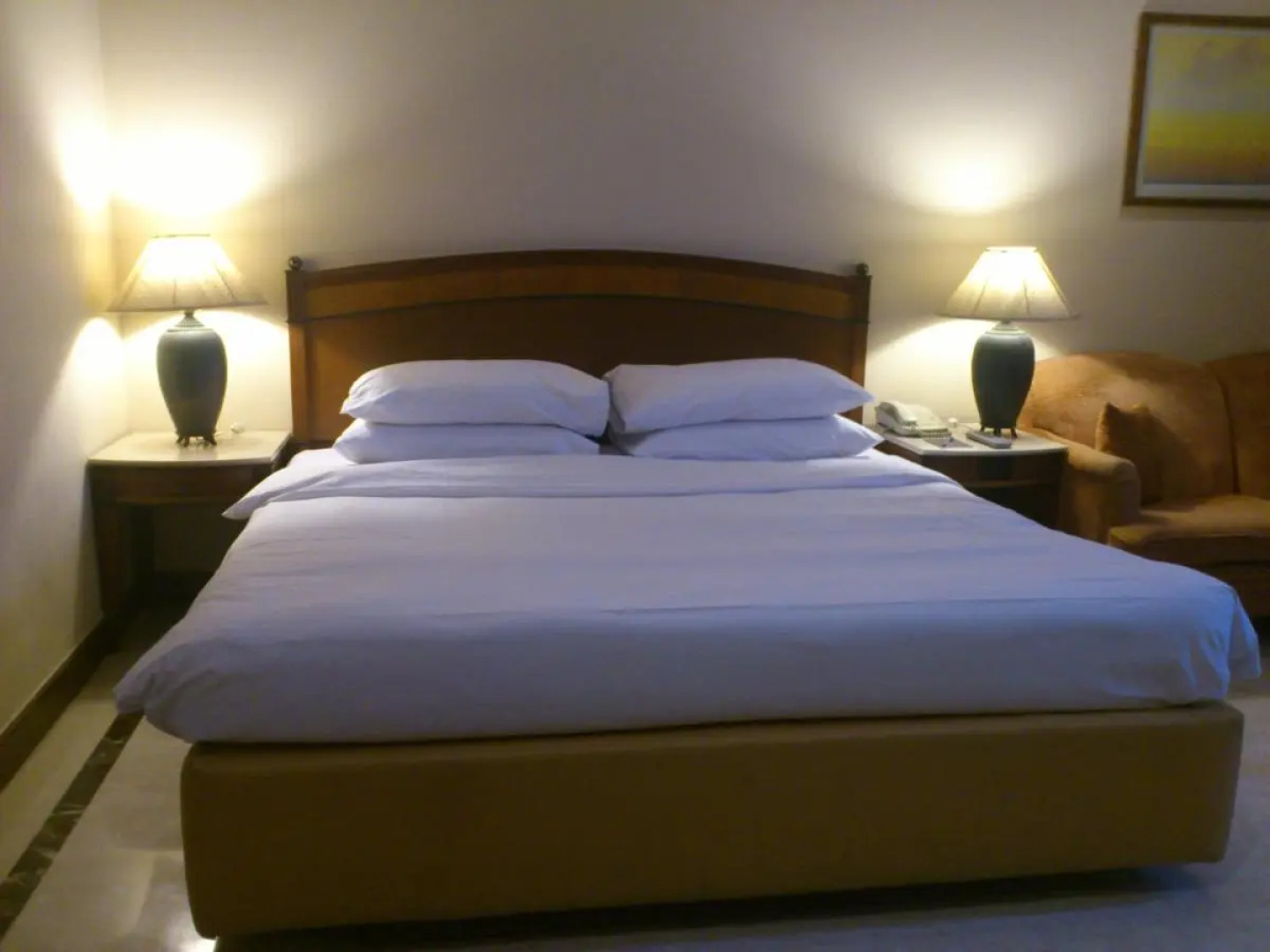 The Hans Hotel New Delhi